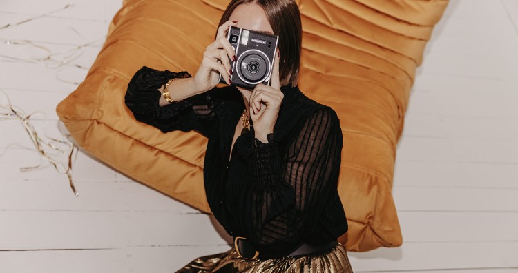 Comment réutiliser ses pièces de fête dans les looks du quotidien ?