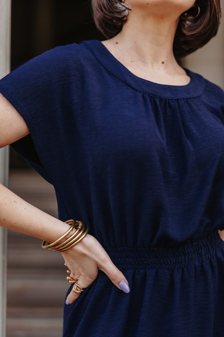 Femme avec une robe longue. Femme avec une robe longue.