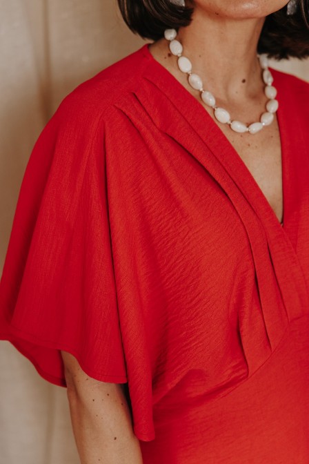 Femme avec une robe. Femme avec une robe.