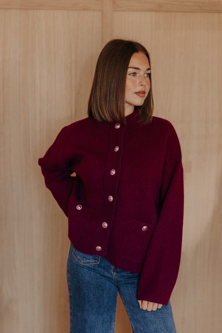 Femme avec un gilet. Femme avec un gilet.