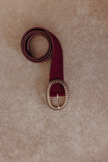 Zoom sur la ceinture posée. Zoom sur la ceinture posée.