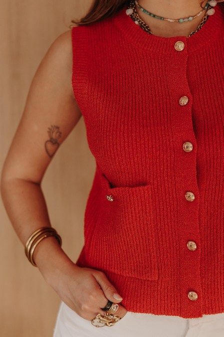 Femme avec un gilet. Femme avec un gilet.