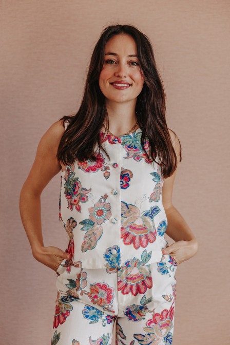 Femme avec un gilet. Femme avec un gilet.