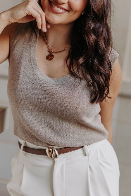 Zoom sur la ceinture posée.