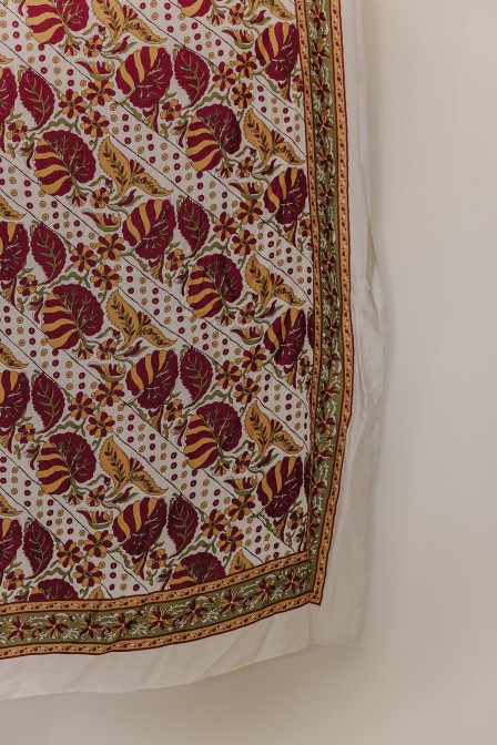 Zoom sur le foulard.