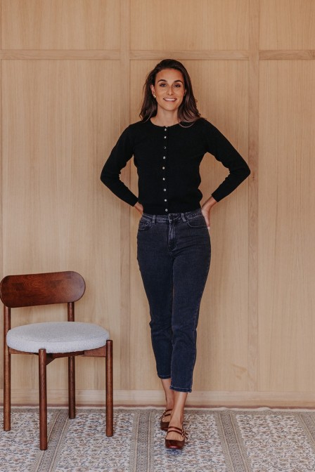 Femme avec un jean. Femme avec un jean.